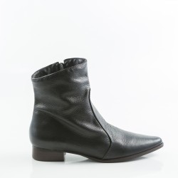 bota preta da melissa